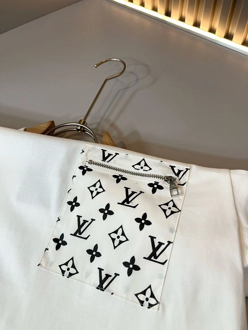 Louis Vuitton T-Shirts Functional 134554