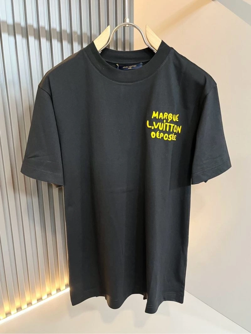 Louis Vuitton T-Shirts Breathable 134550