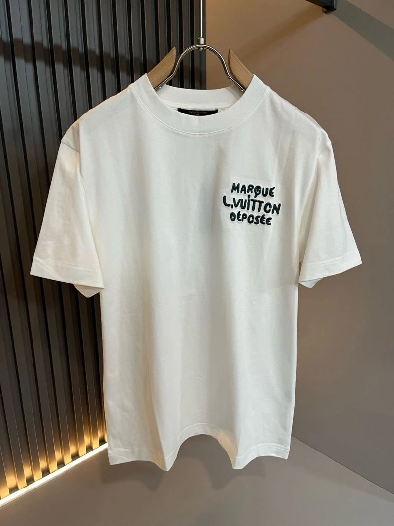 Fashionable Louis Vuitton T-Shirts 134549
