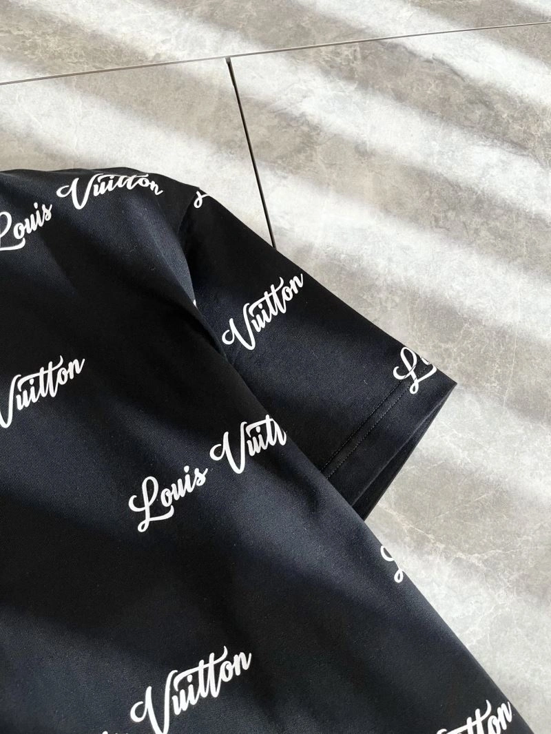 Chic Louis Vuitton T-Shirts 134545