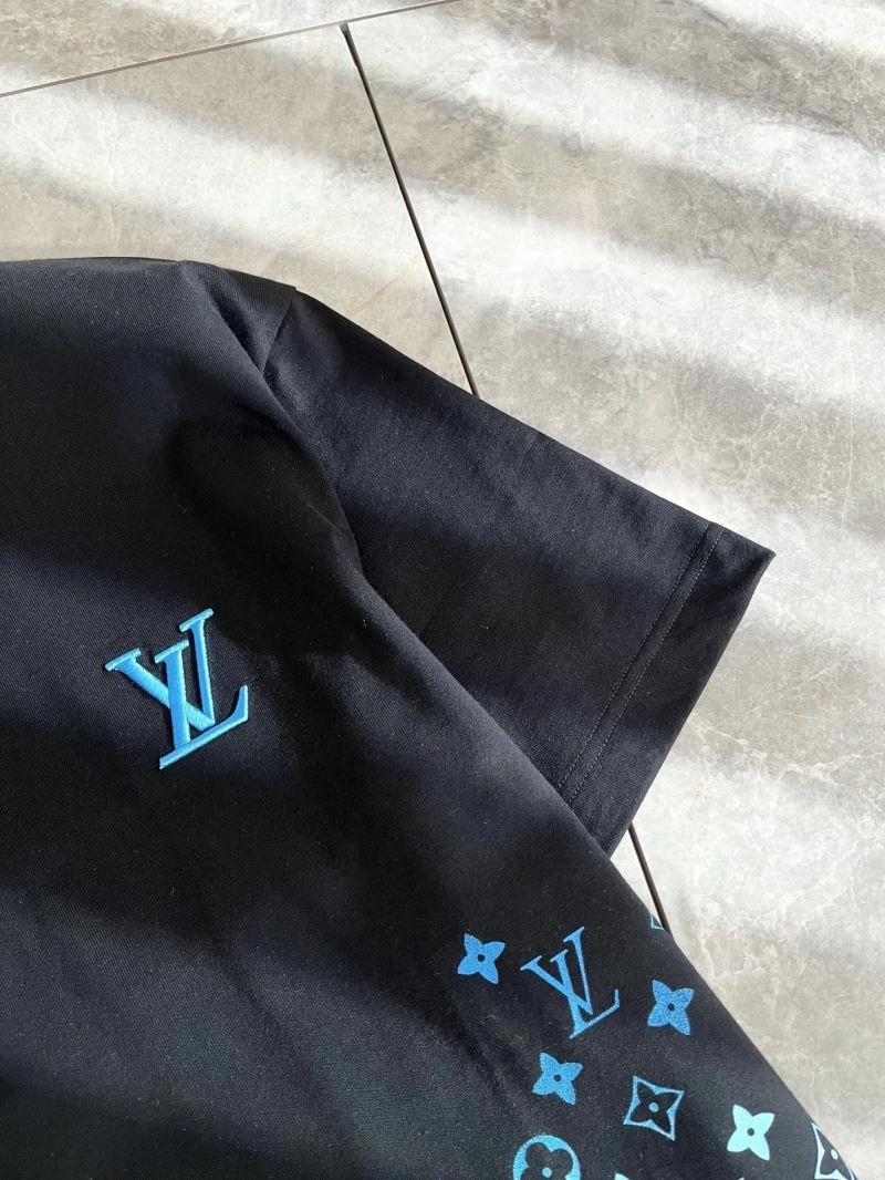Tailored Louis Vuitton T-Shirts 134544