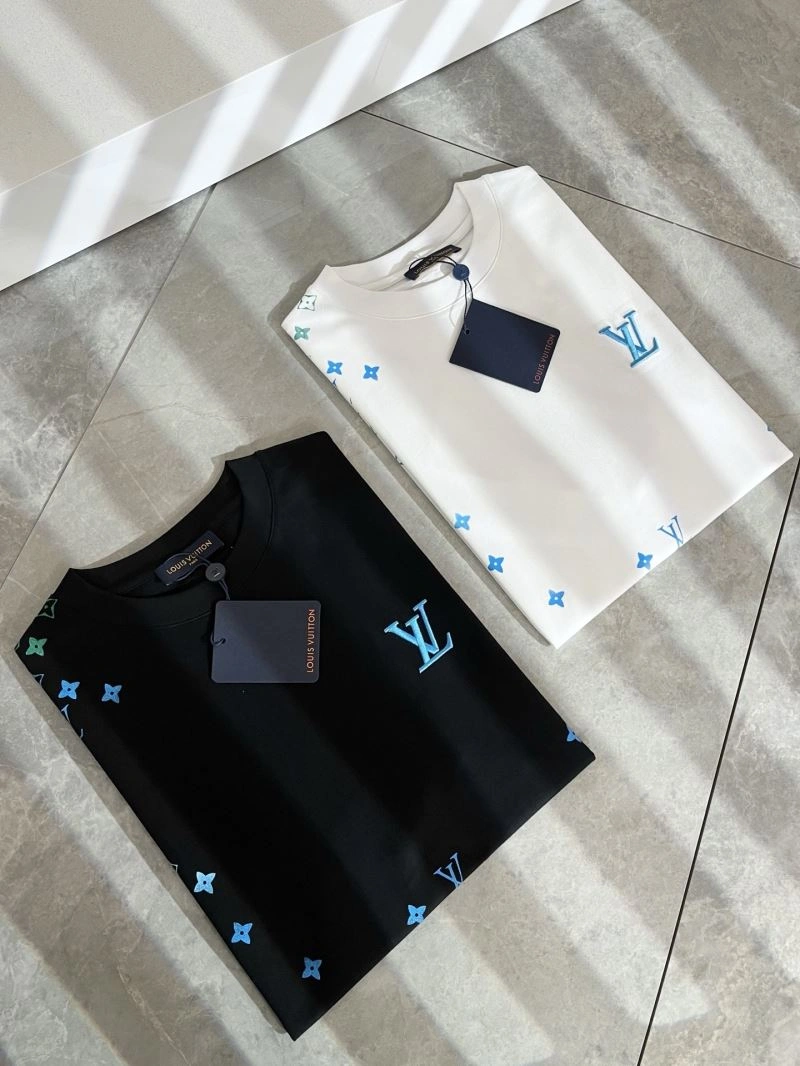 Louis Vuitton T-Shirts Youthful 134542