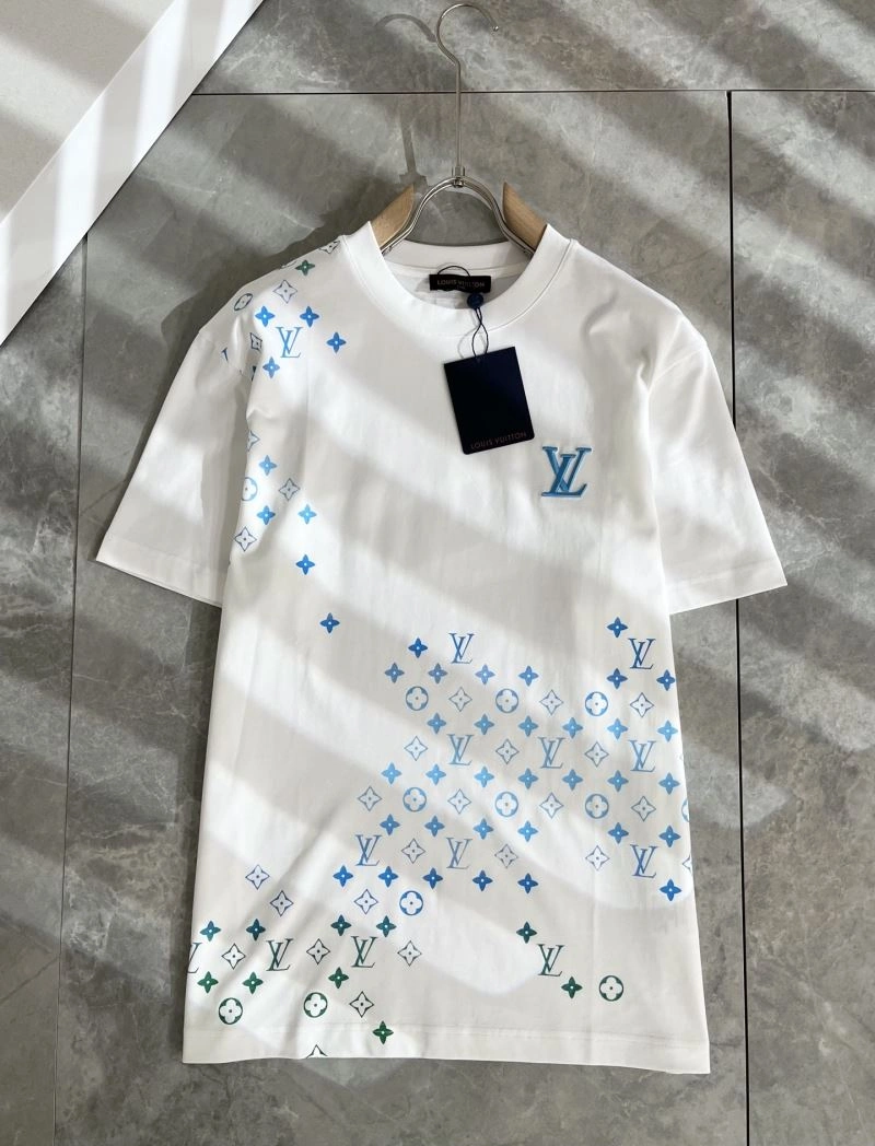 Louis Vuitton T-Shirts Youthful 134542