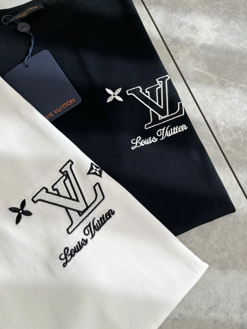 Louis Vuitton T-Shirts Lightweight 134529