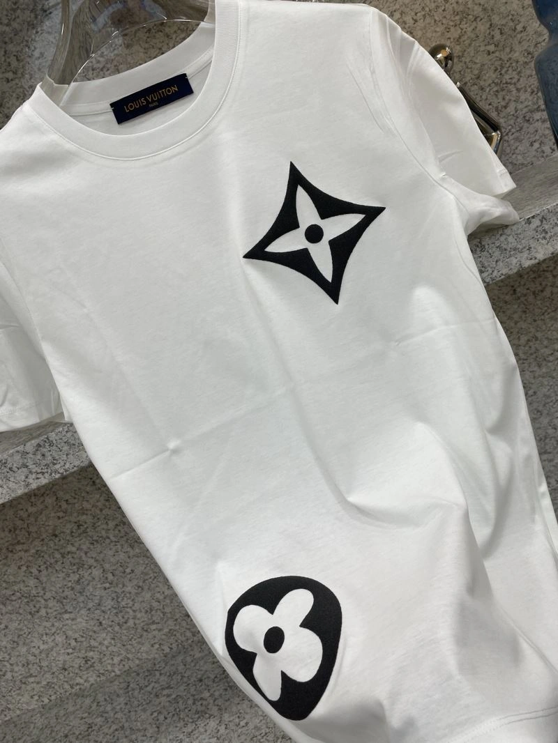 Louis Vuitton T-Shirts SmoothTexture 134526