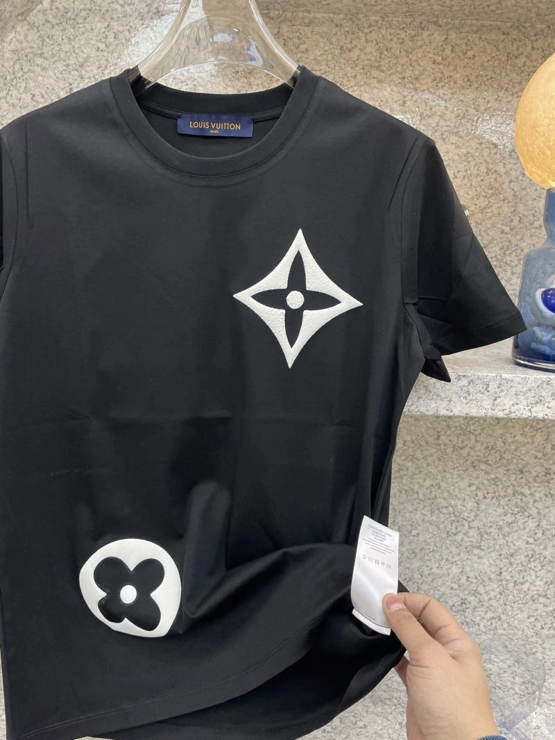 Louis Vuitton T-Shirts SmoothTexture 134526