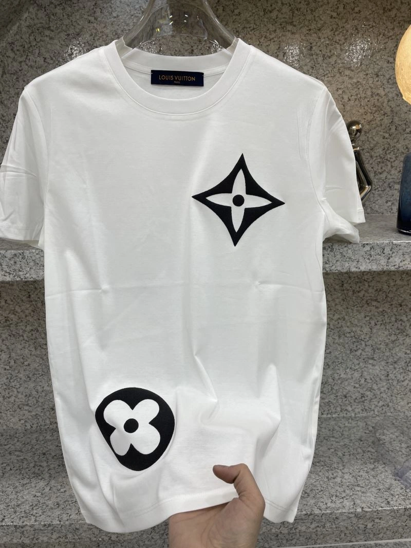 Louis Vuitton T-Shirts SmoothTexture 134526