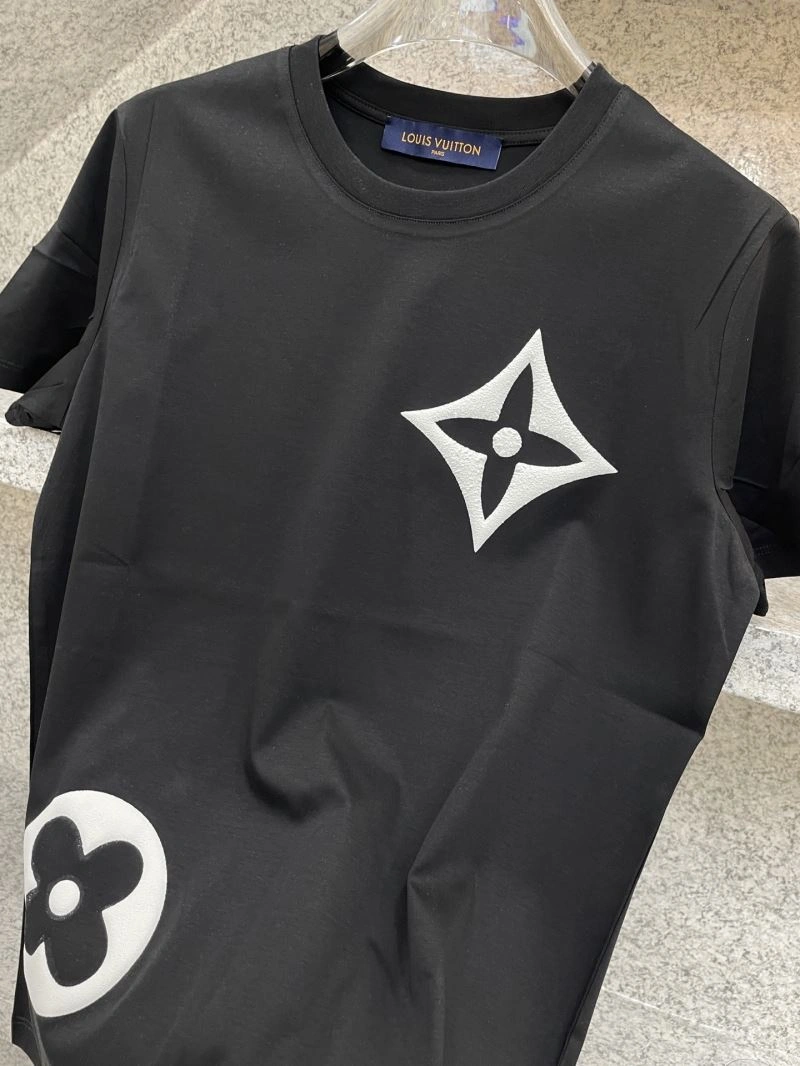 Louis Vuitton T-Shirts SmoothTexture 134526