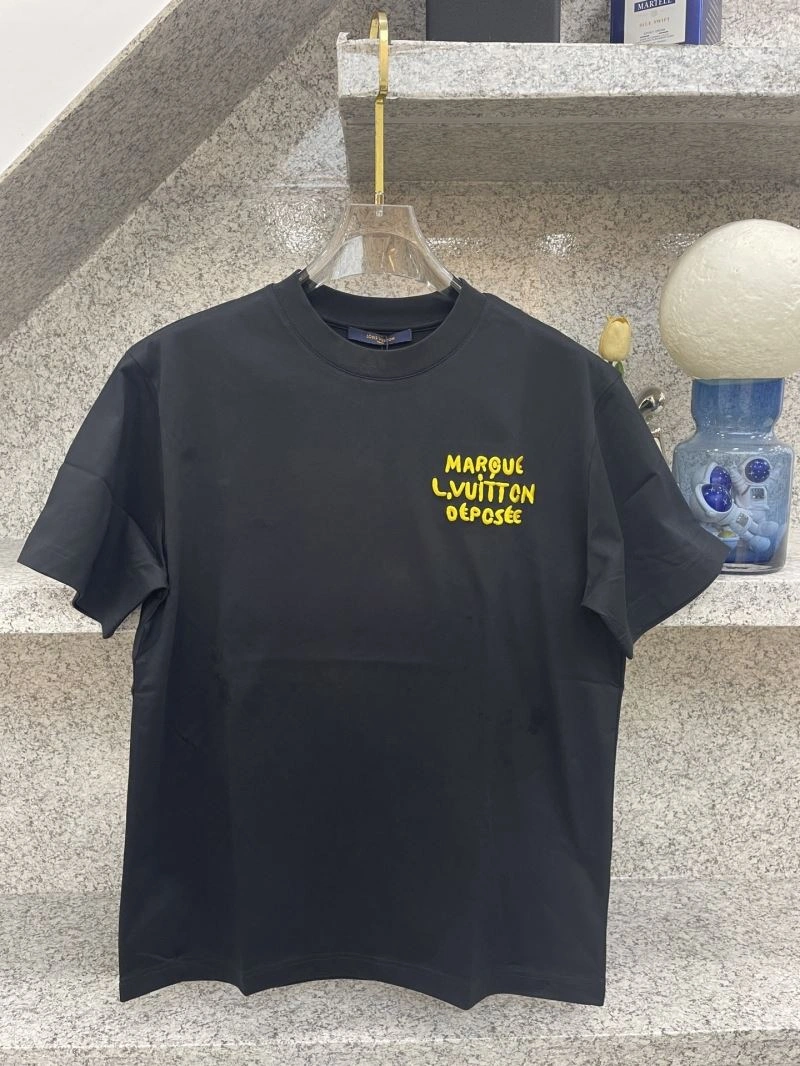 Louis Vuitton T-Shirts Unisex 134531