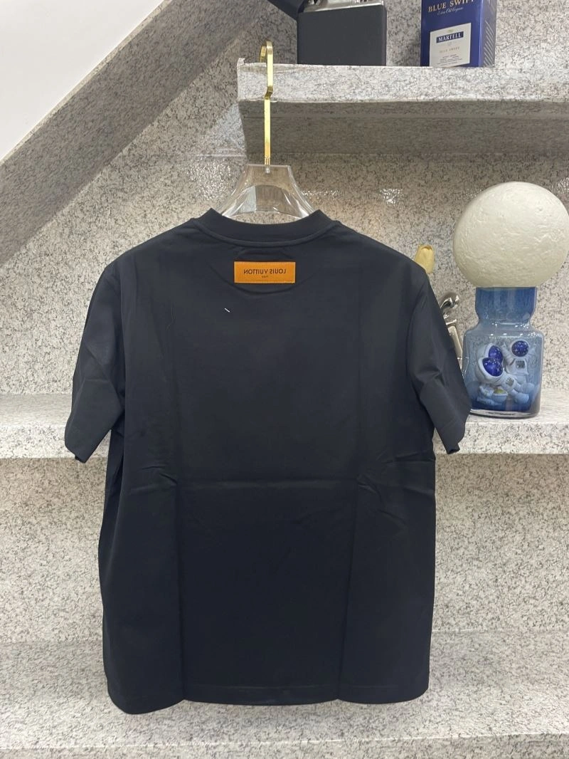 Louis Vuitton T-Shirts Bold 134527