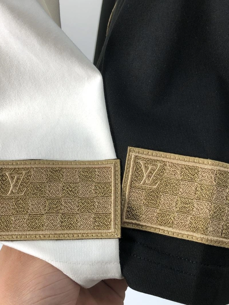 Louis Vuitton T-Shirts Breathable 134524