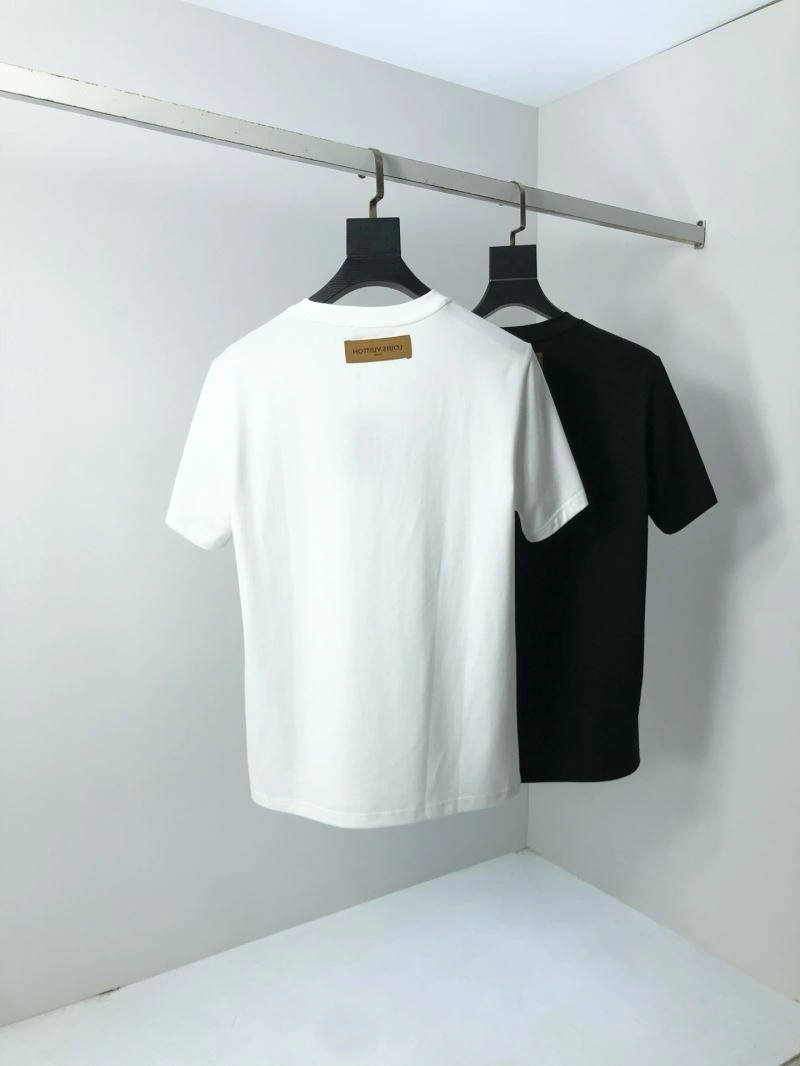 Louis Vuitton T-Shirts Breathable 134524