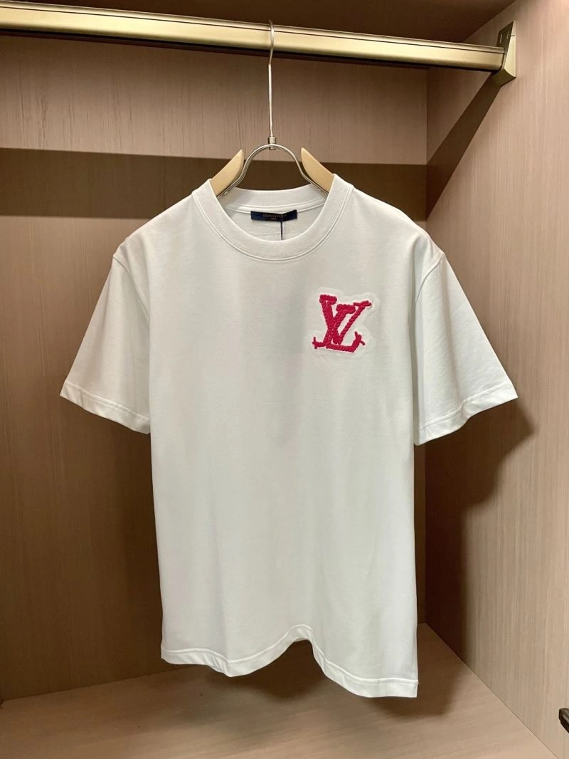 Louis Vuitton T-Shirts WeatherProof 134538