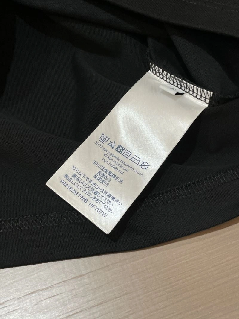 Louis Vuitton T-Shirts WeatherProof 134538
