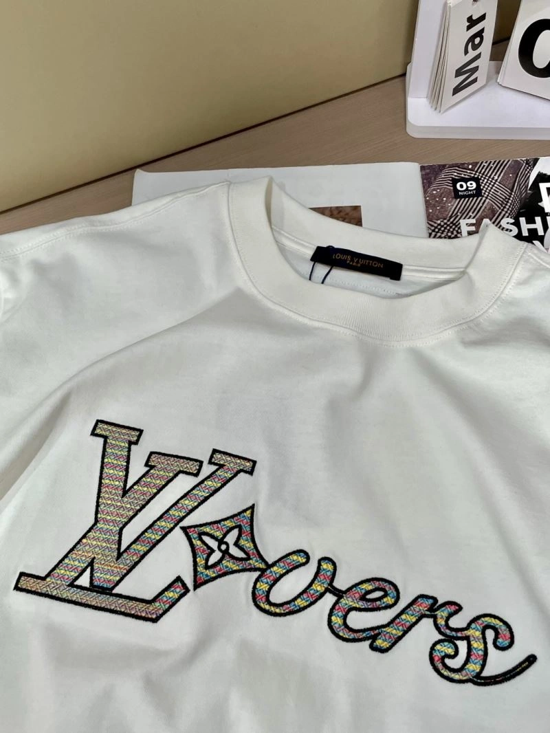 Louis Vuitton T-Shirts Breathable 134525