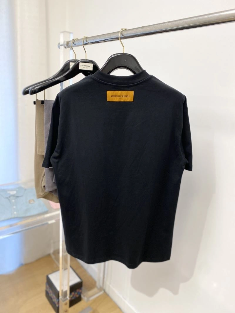 EyeCatching Louis Vuitton T-Shirts 134533