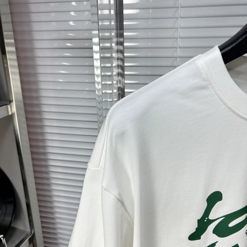 Contemporary Louis Vuitton T-Shirts 134535