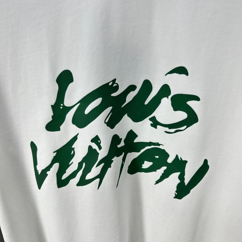 Contemporary Louis Vuitton T-Shirts 134535