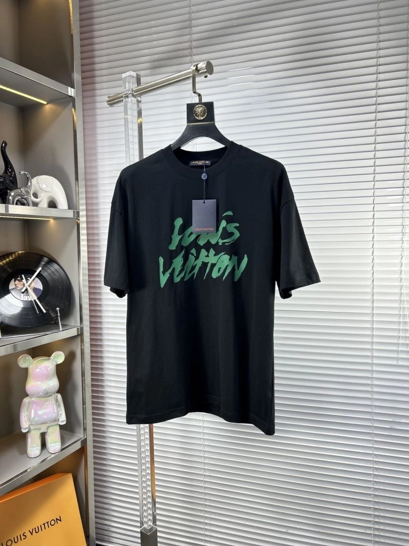 Louis Vuitton T-Shirts WrinkleFree 134523