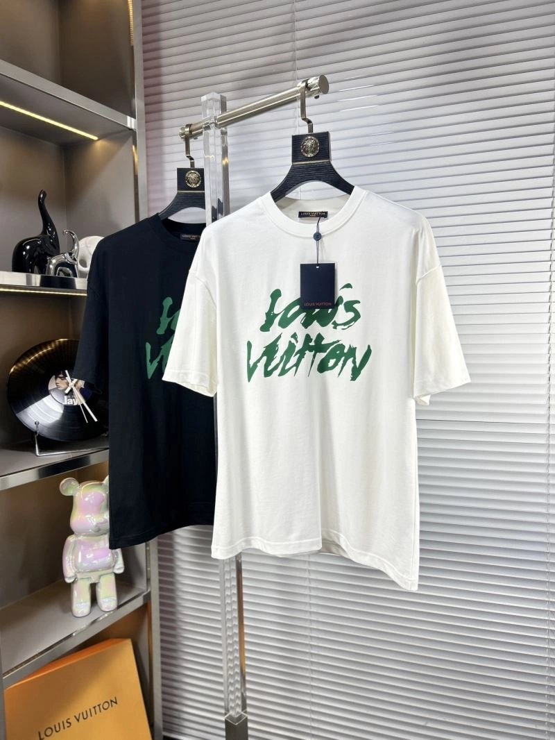 Louis Vuitton T-Shirts WrinkleFree 134523