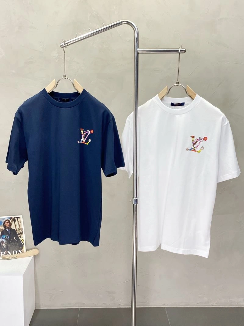 RelaxedFit Louis Vuitton T-Shirts 134539