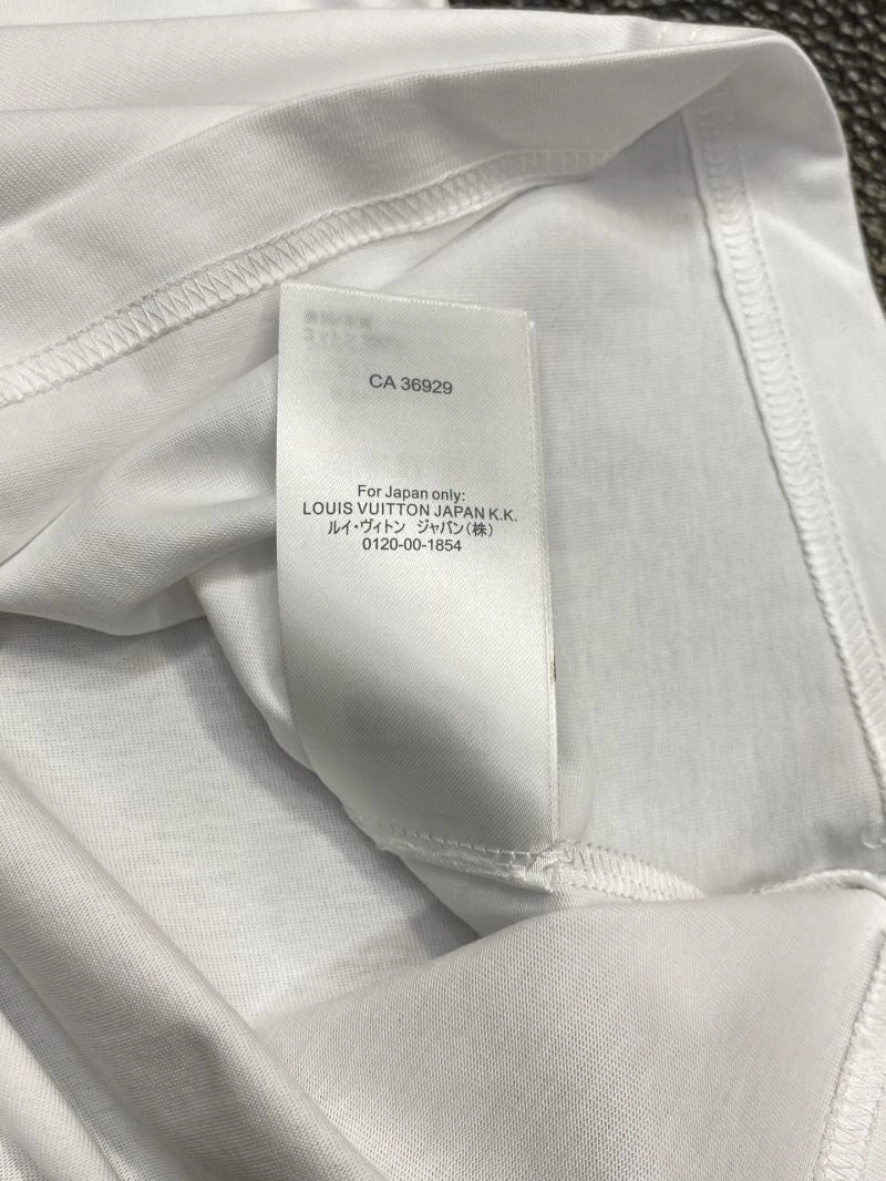 SmoothTexture Louis Vuitton T-Shirts 134510
