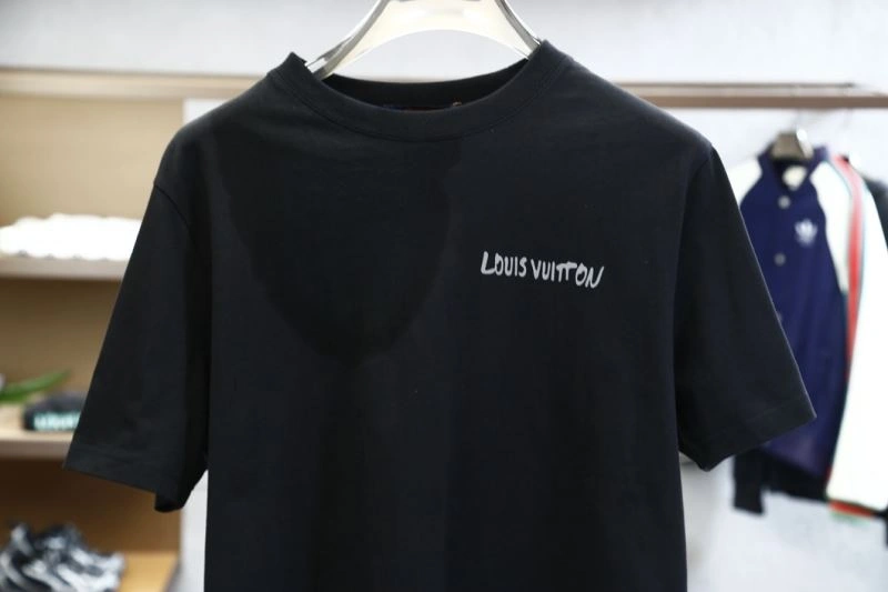 Soft Louis Vuitton T-Shirts 134507