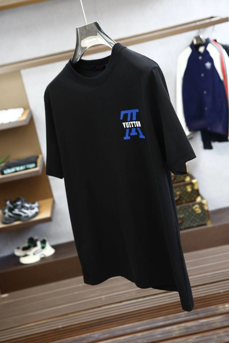 Louis Vuitton T-Shirts AllSeason 134505