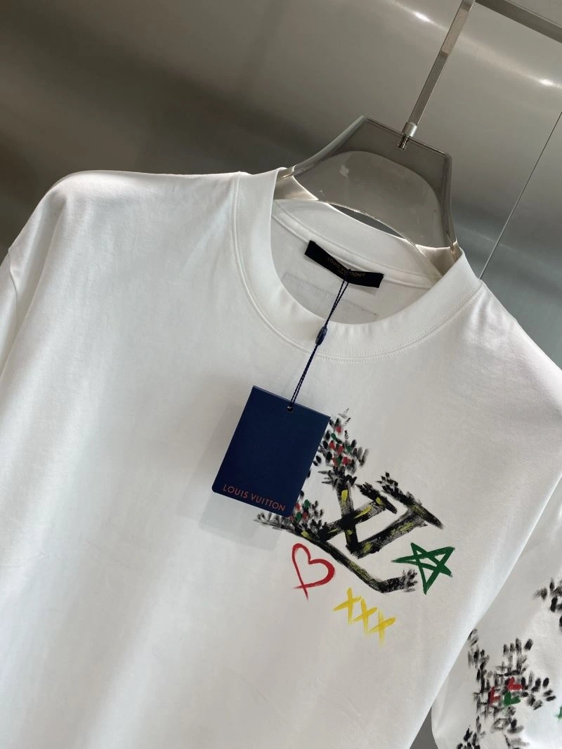 Louis Vuitton T-Shirts Soft 134504