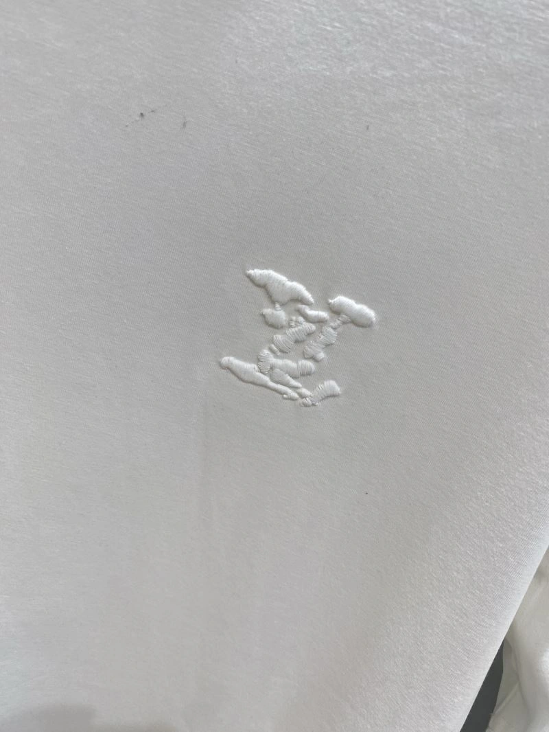 WrinkleFree Louis Vuitton T-Shirts 134484