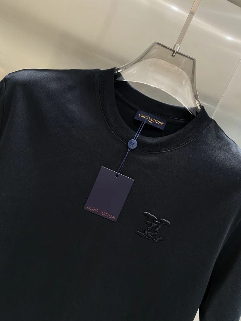 Attractive Louis Vuitton T-Shirts 134480