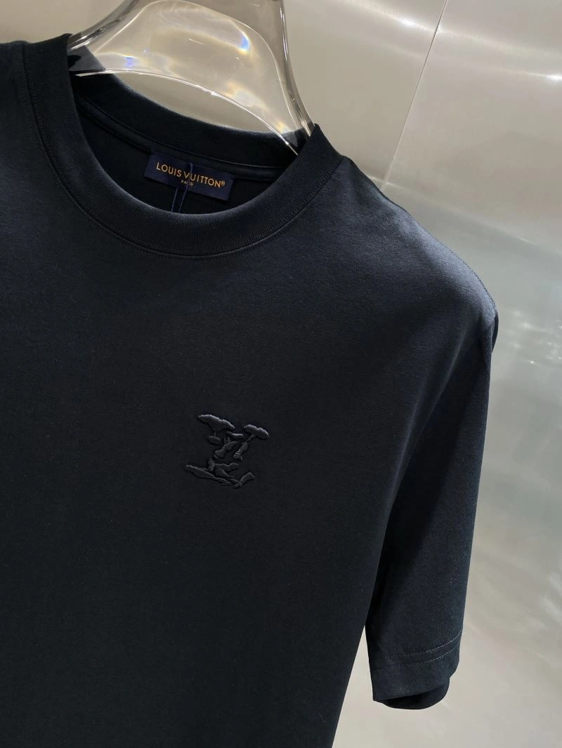 Attractive Louis Vuitton T-Shirts 134480