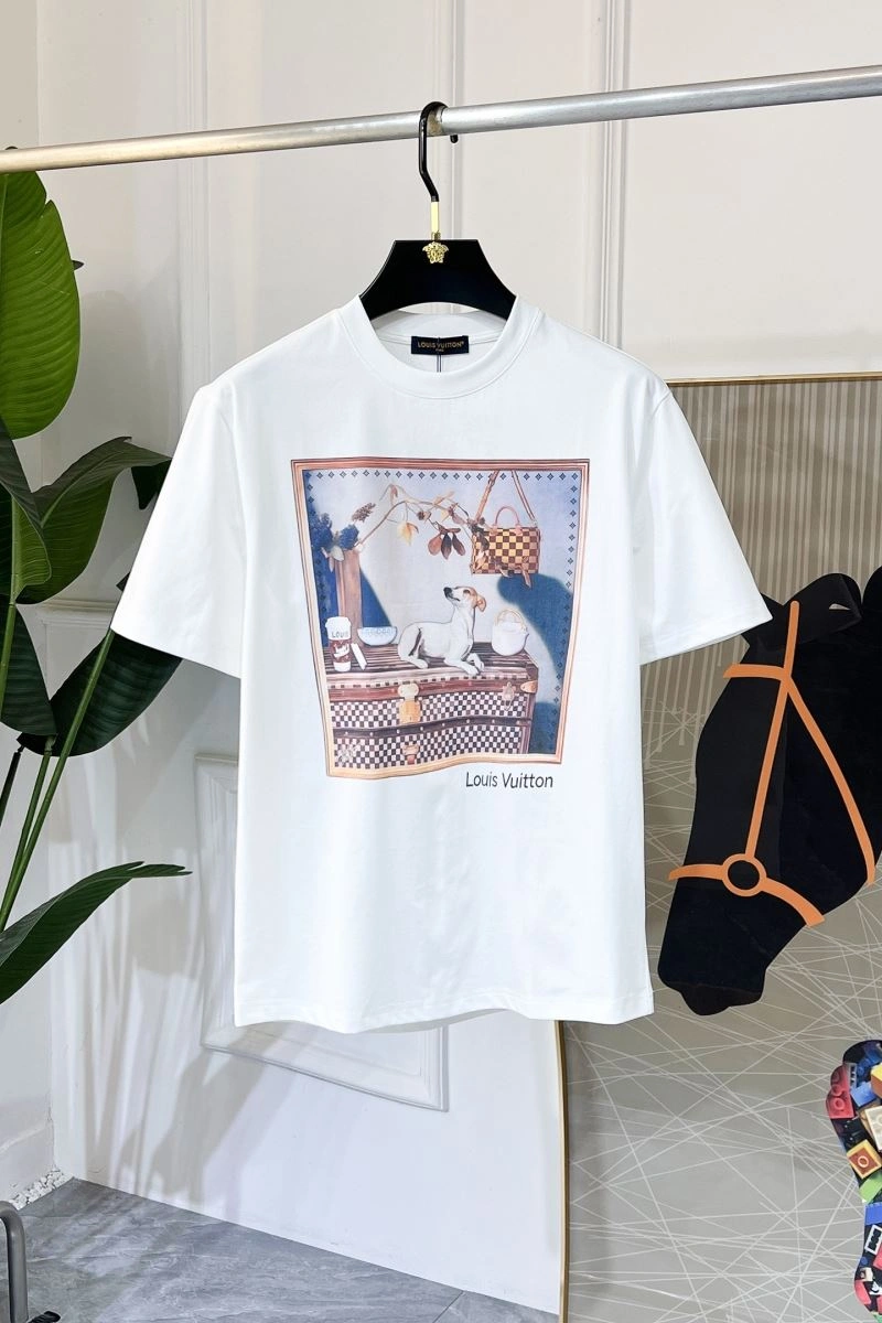 Stylish Louis Vuitton T-Shirts 134485
