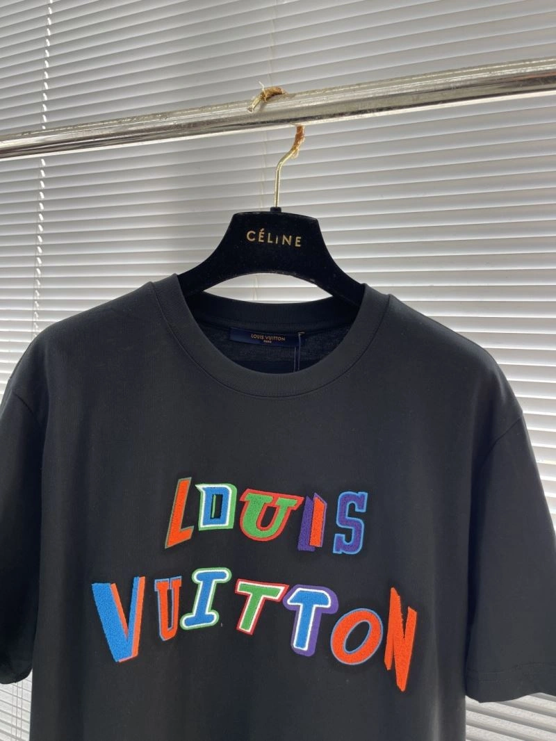 SoftTouch Louis Vuitton T-Shirts 134479
