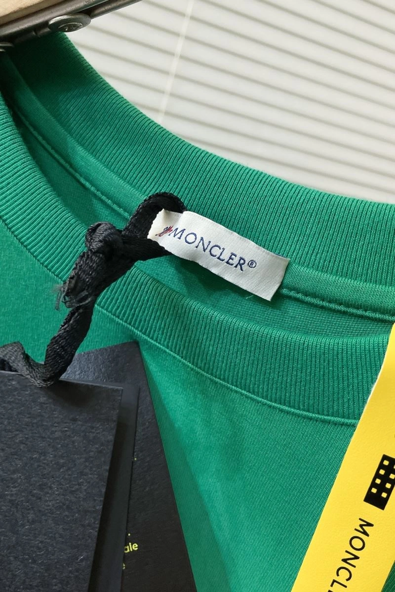 Cozy Louis Vuitton T-Shirts 134498