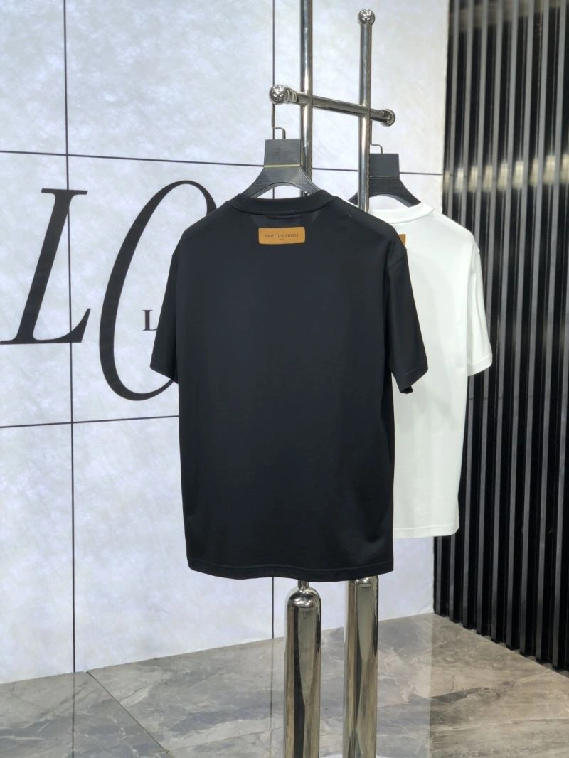 FashionForward Louis Vuitton T-Shirts 134490