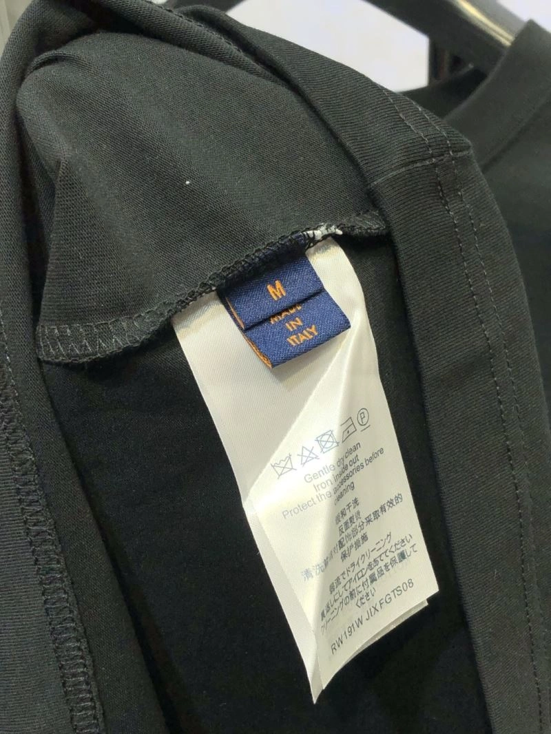 MoistureWicking Louis Vuitton T-Shirts 134469
