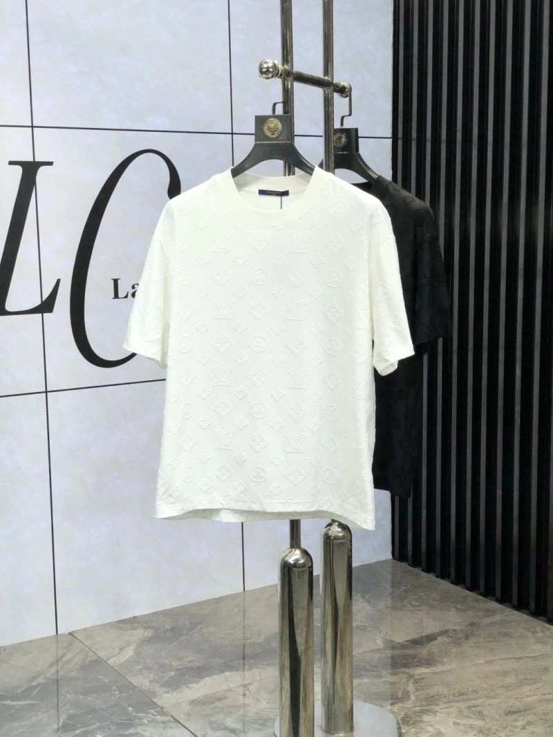 Louis Vuitton T-Shirts WellDesigned 134476