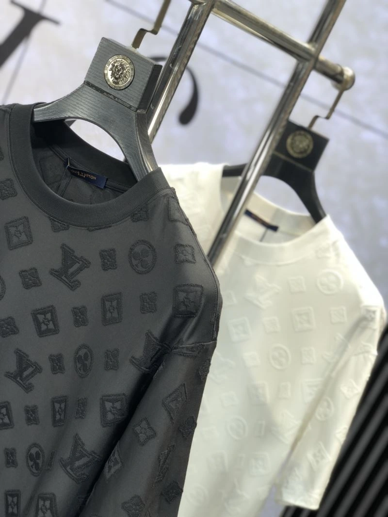 Louis Vuitton T-Shirts WellDesigned 134476