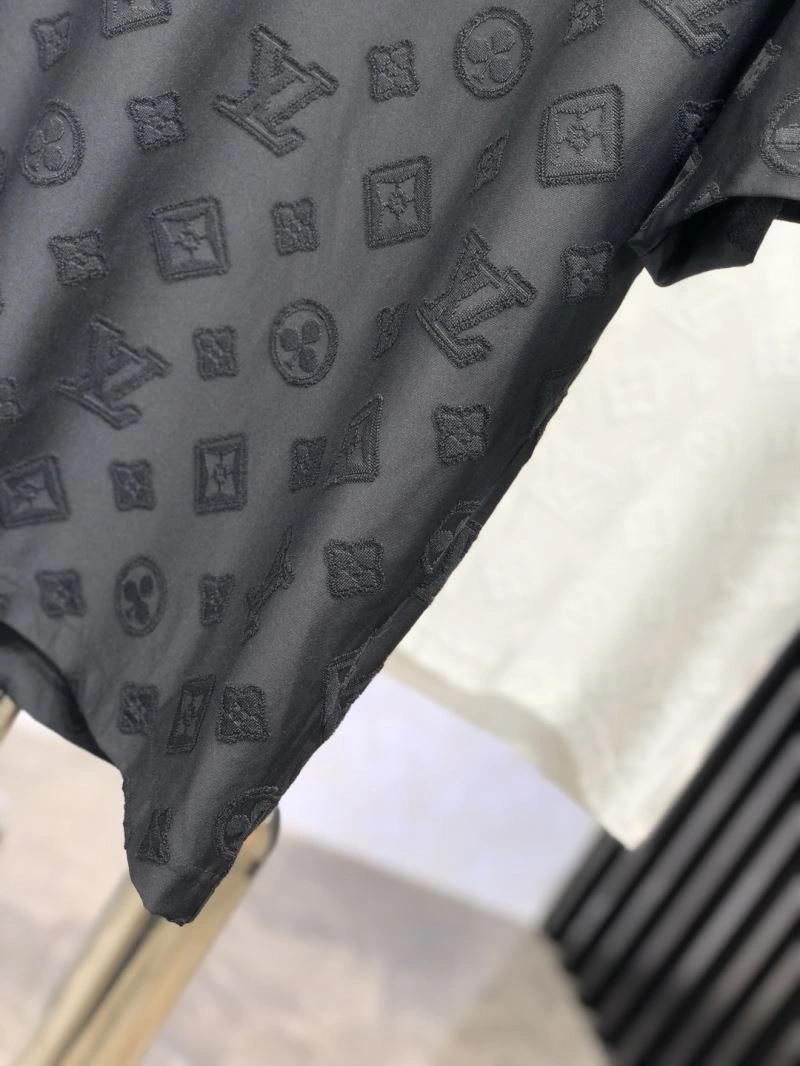 Louis Vuitton T-Shirts WellDesigned 134476