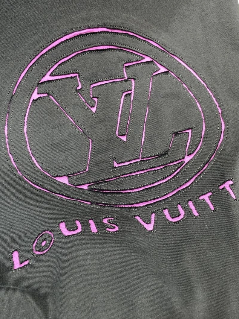 Louis Vuitton T-Shirts Versatile 134500