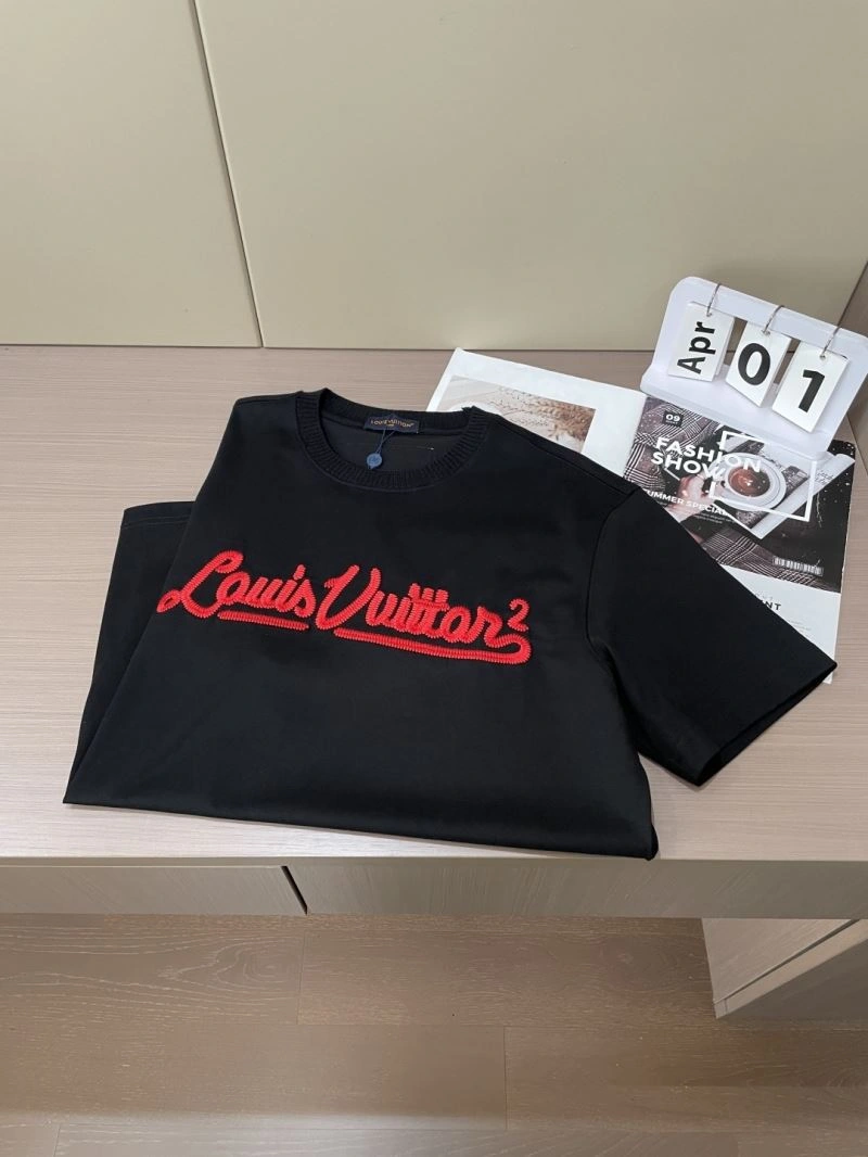 Classic Louis Vuitton T-Shirts 134483