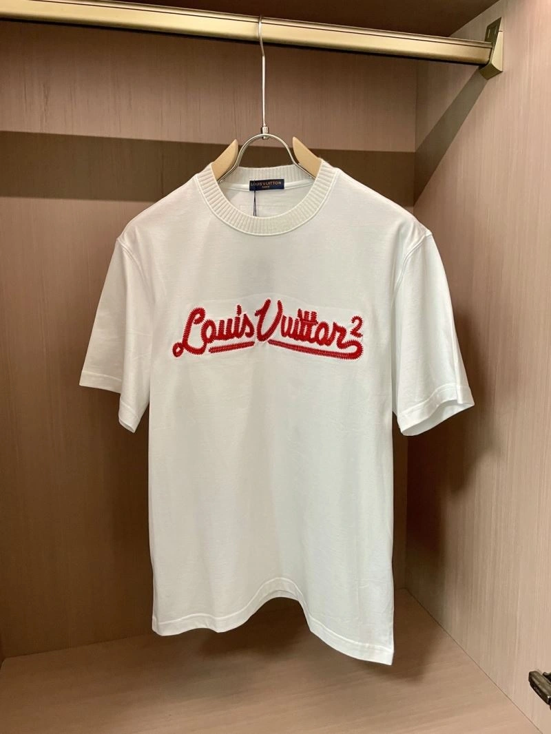 Classic Louis Vuitton T-Shirts 134483