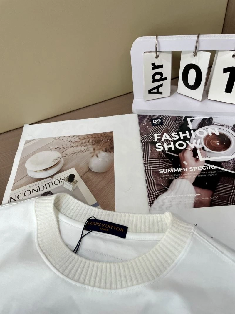 Classic Louis Vuitton T-Shirts 134483