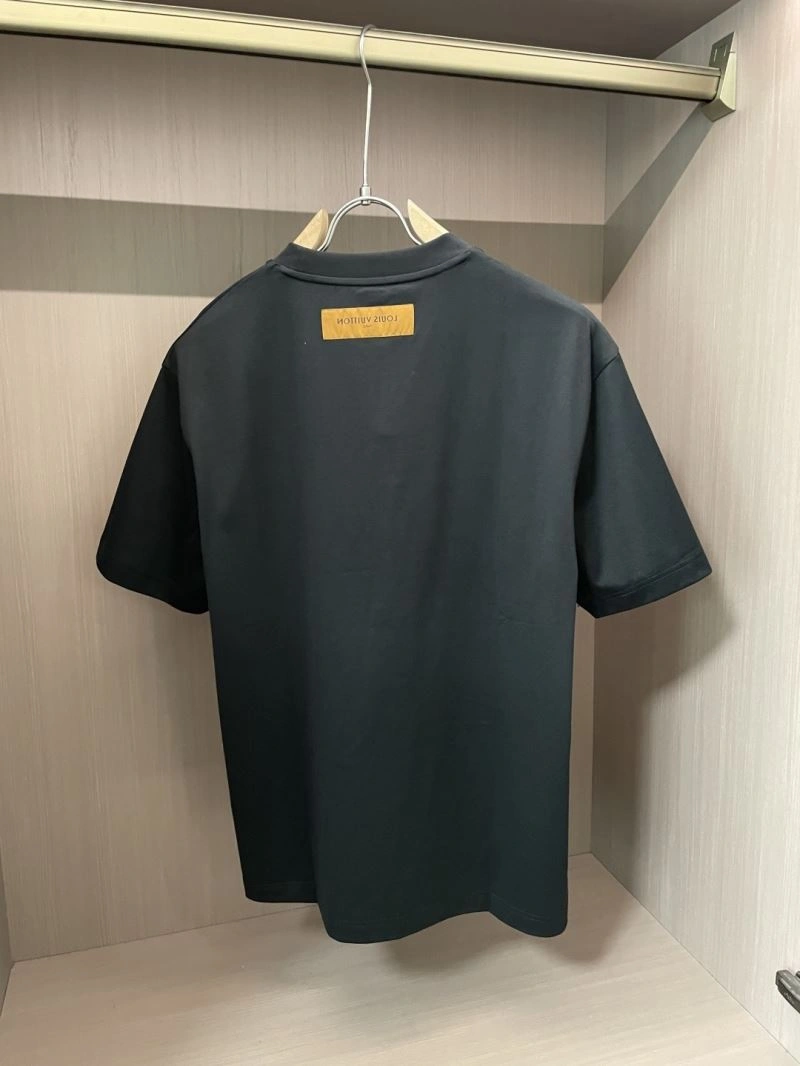 Louis Vuitton T-Shirts Functional 134468