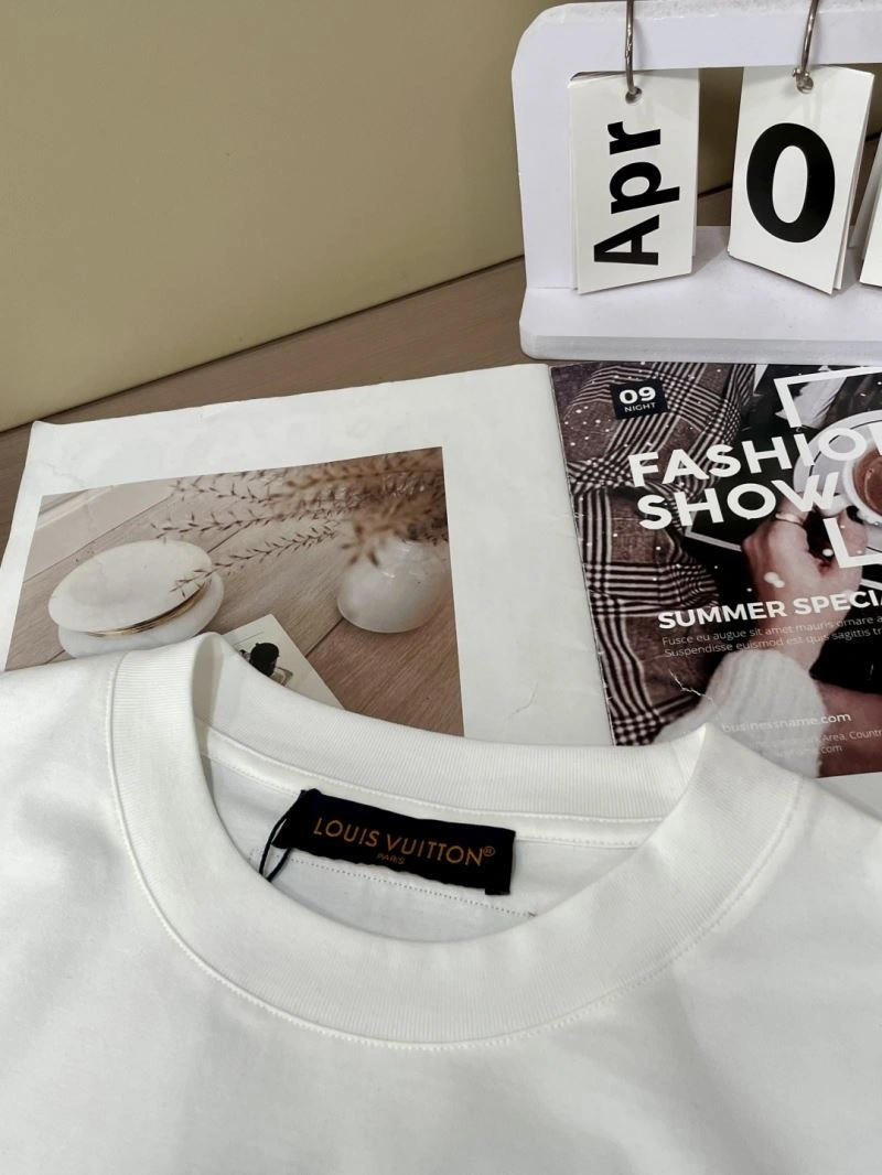 RelaxedFit Louis Vuitton T-Shirts 134470