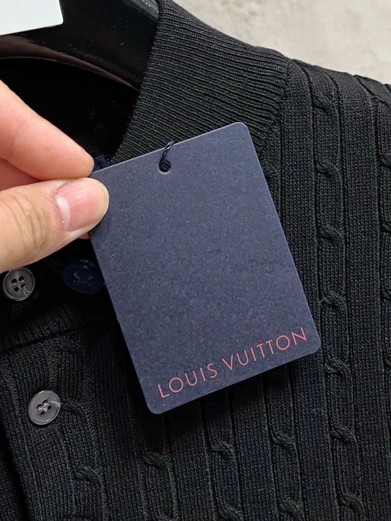 Vibrant Louis Vuitton T-Shirts 134482