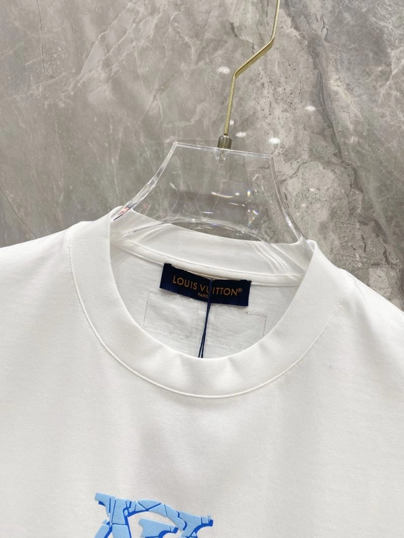 Premium Louis Vuitton T-Shirts 134460