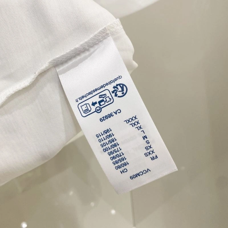 Neat Louis Vuitton T-Shirts 134458