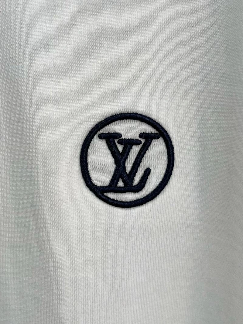 Louis Vuitton T-Shirts UrbanChic 134454